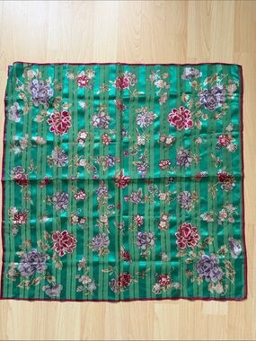 Oscar de la Renta silk Green floral Multicolor scarf